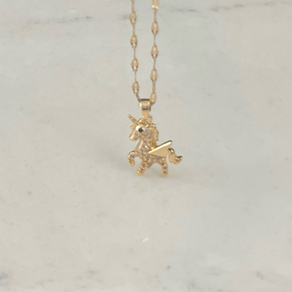 18K Gold Plated Unicorn Pendant Necklace Zirconia Charm Chain NWT - Picture 3 of 14